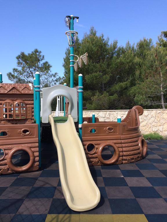 Paradise Resort Vanesa ヴィル エクステリア 写真