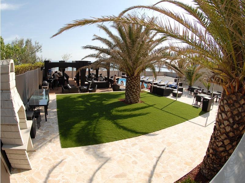 Paradise Resort Vanesa ヴィル エクステリア 写真